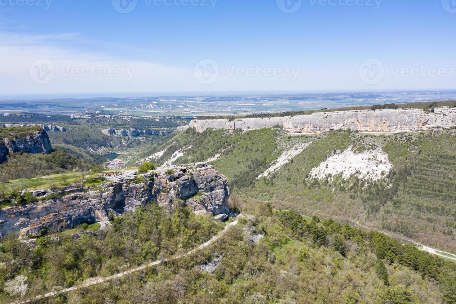 Luftbild auf der mittelalterlichen Festung Mangup Grünkohl, Krim. foto