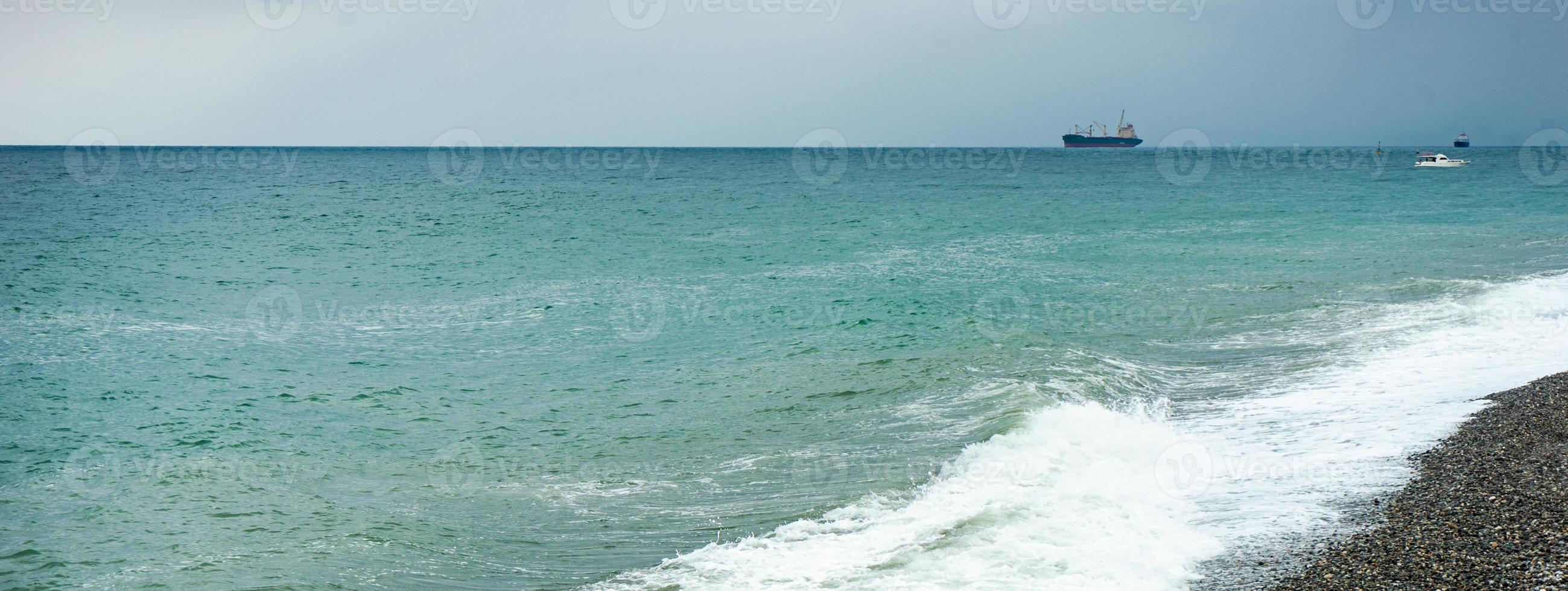 Schwarzes Meer in der Region Adscharien in Georgien foto