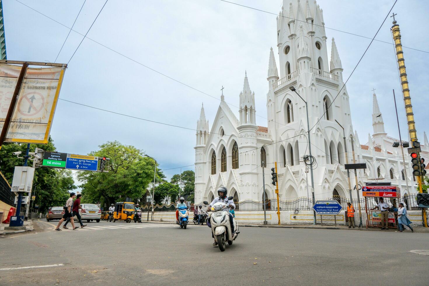 Chennai, Indien - - Juli 14, 2023 san thome Kirche, ebenfalls bekannt wie st. Thomas Kathedrale Basilika foto