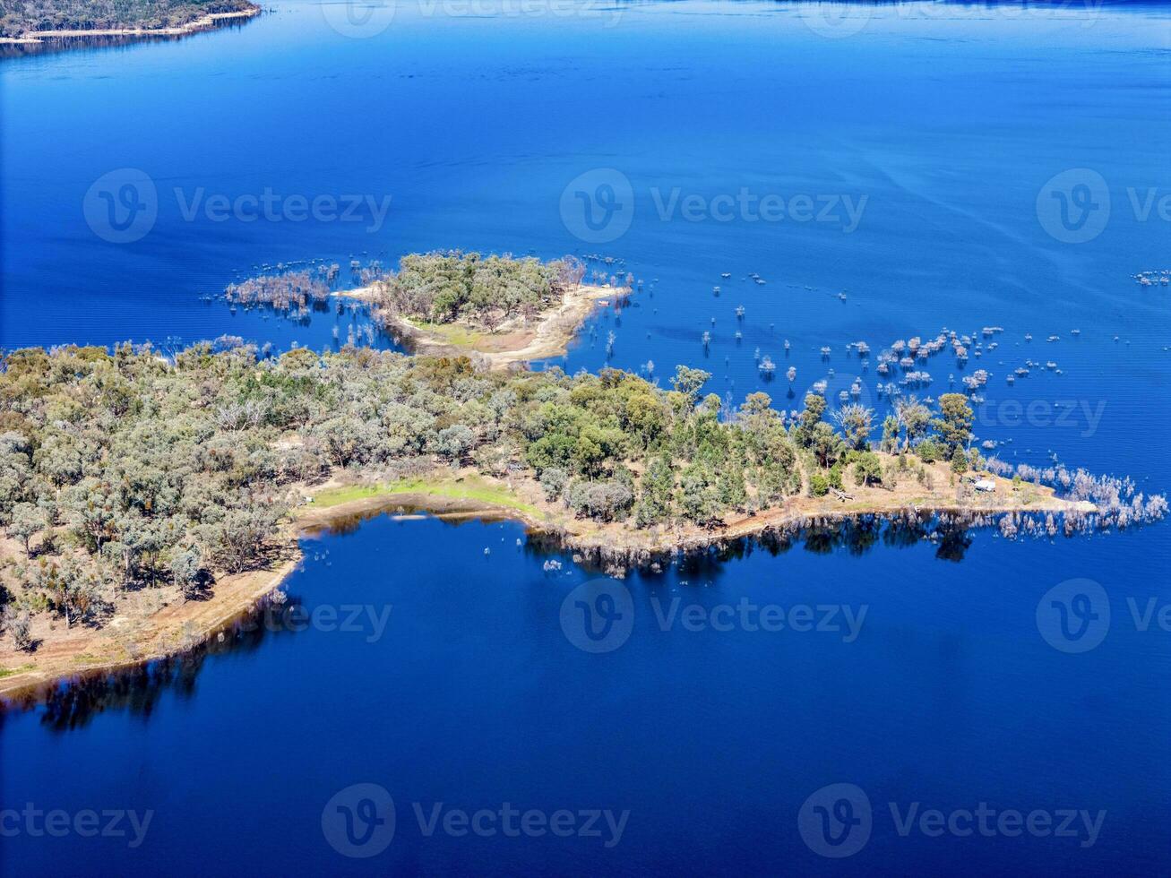 Antenne Aussicht von ein Drohne genommen beim Copeton Damm Nord Küstenvorland aus in der Nähe von inverell, Neu Süd Wales, 2360, Australien foto