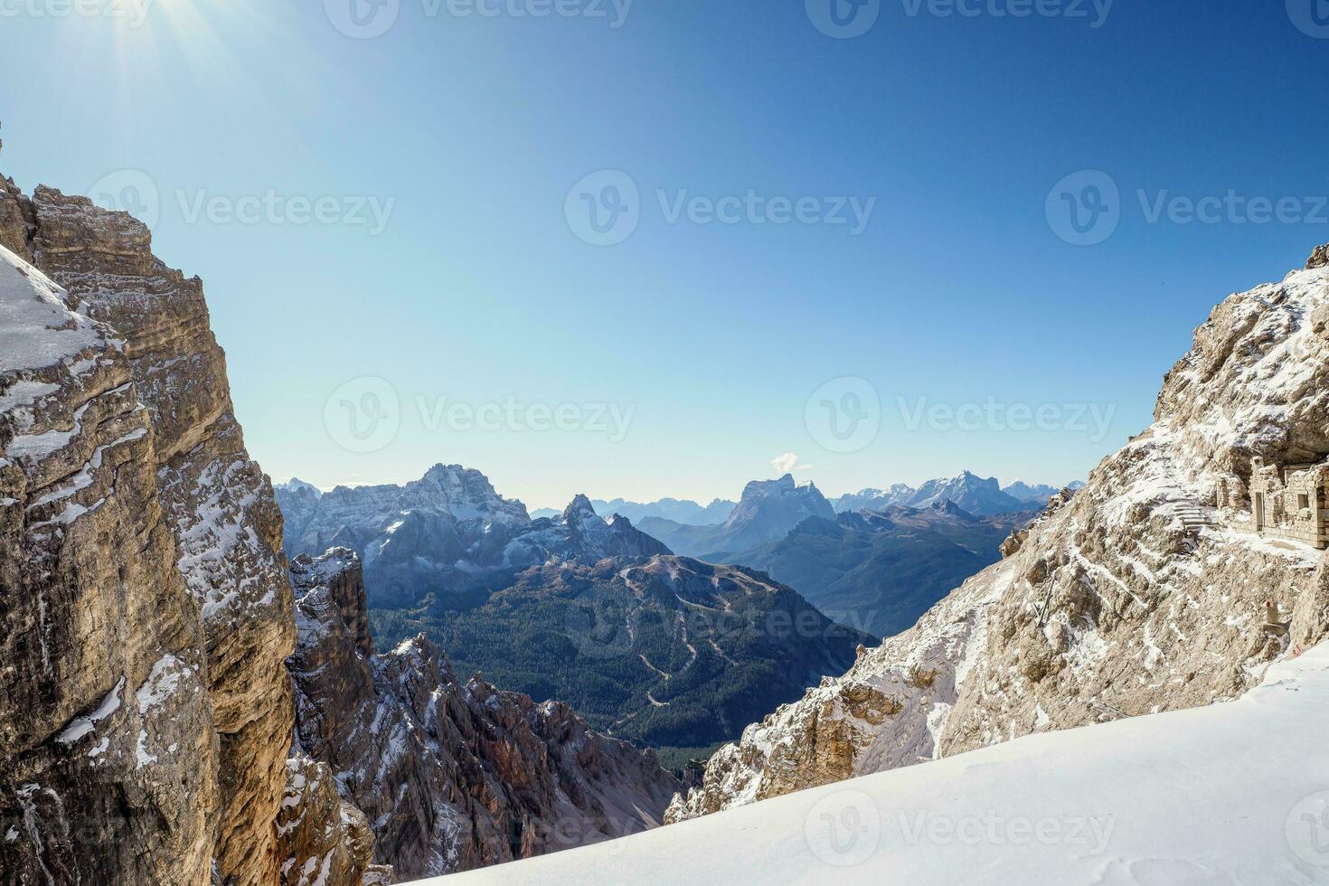 Panorama- Aussicht von das berühmt Spitzen von das Dolomiten, Belluno Provinz, Dolomiti Alpen, Italien foto