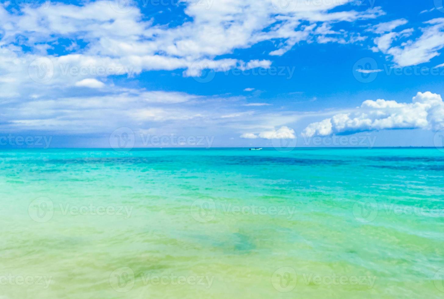 tropischer strand 88 punta esmeralda in playa del carmen, mexiko foto