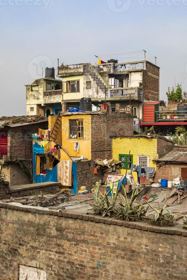 bunte Häuser in Sinamangal, Kathmandu, Nepal foto