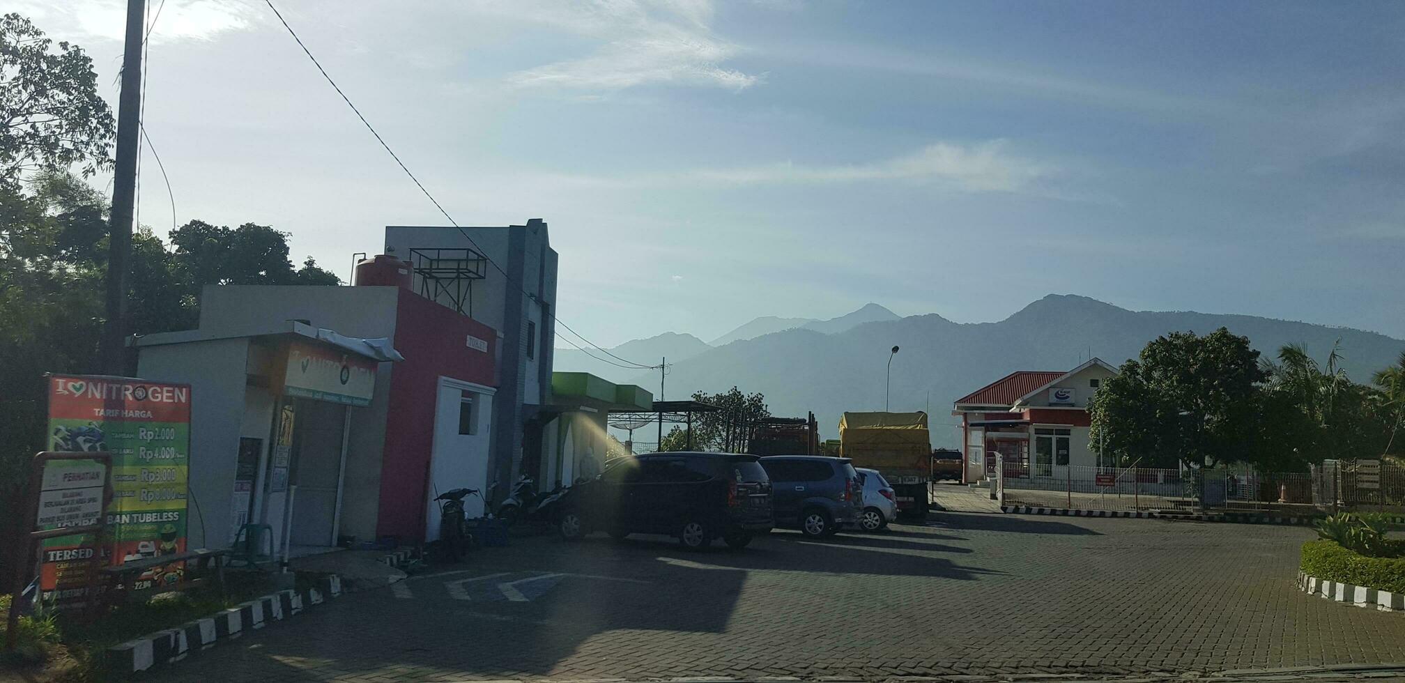 Salatiga, Indonesien auf Juli 8 2018. Bedingungen beim ein Gas Bahnhof wo Dort ist ein Stickstoff- Füllung Bahnhof, foto