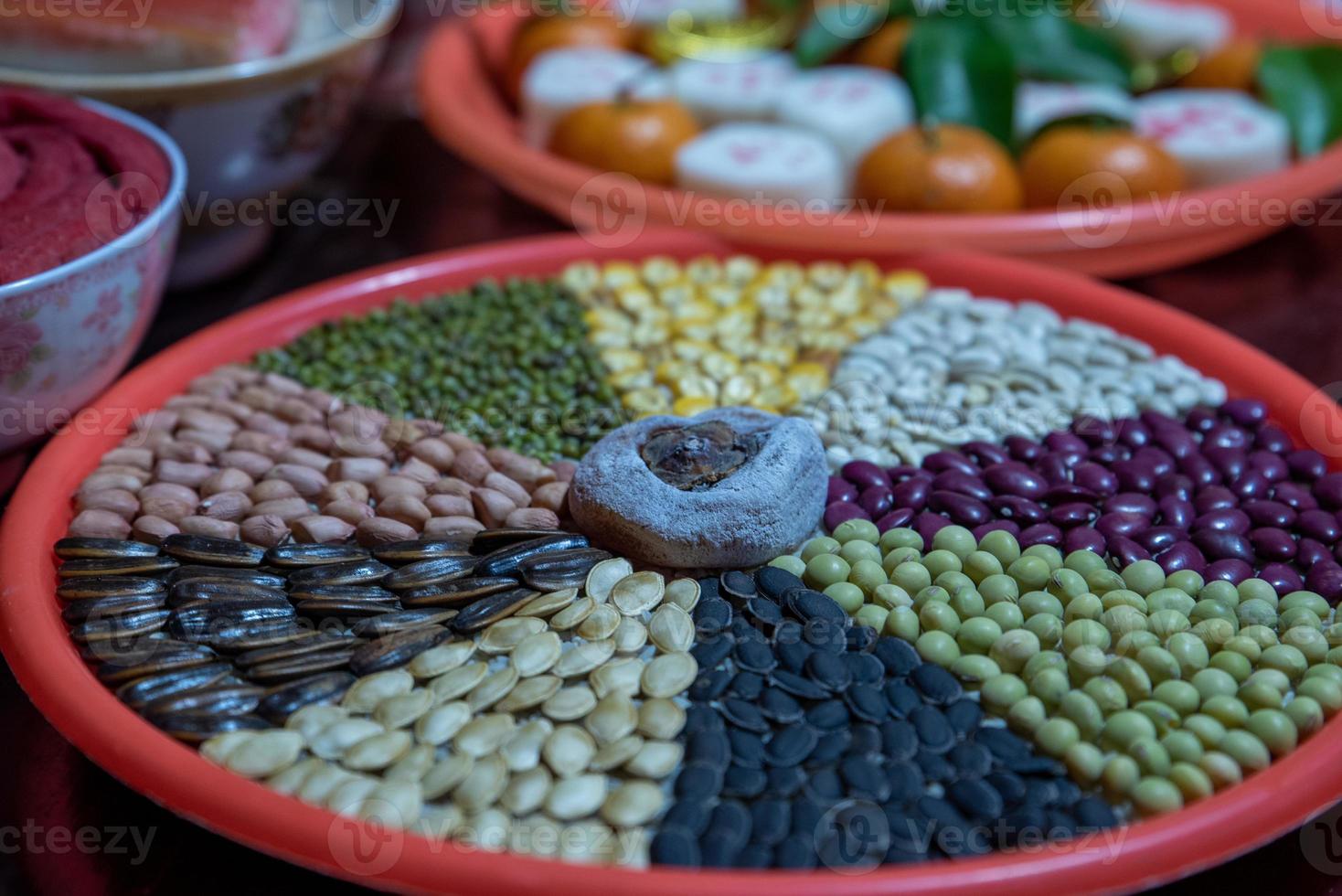 bringe ordentliches Essen, um die Götter anzubeten foto