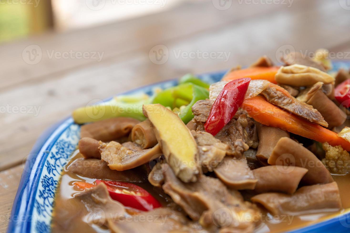 traditionelle leckere chinesische frittierte gerichte foto