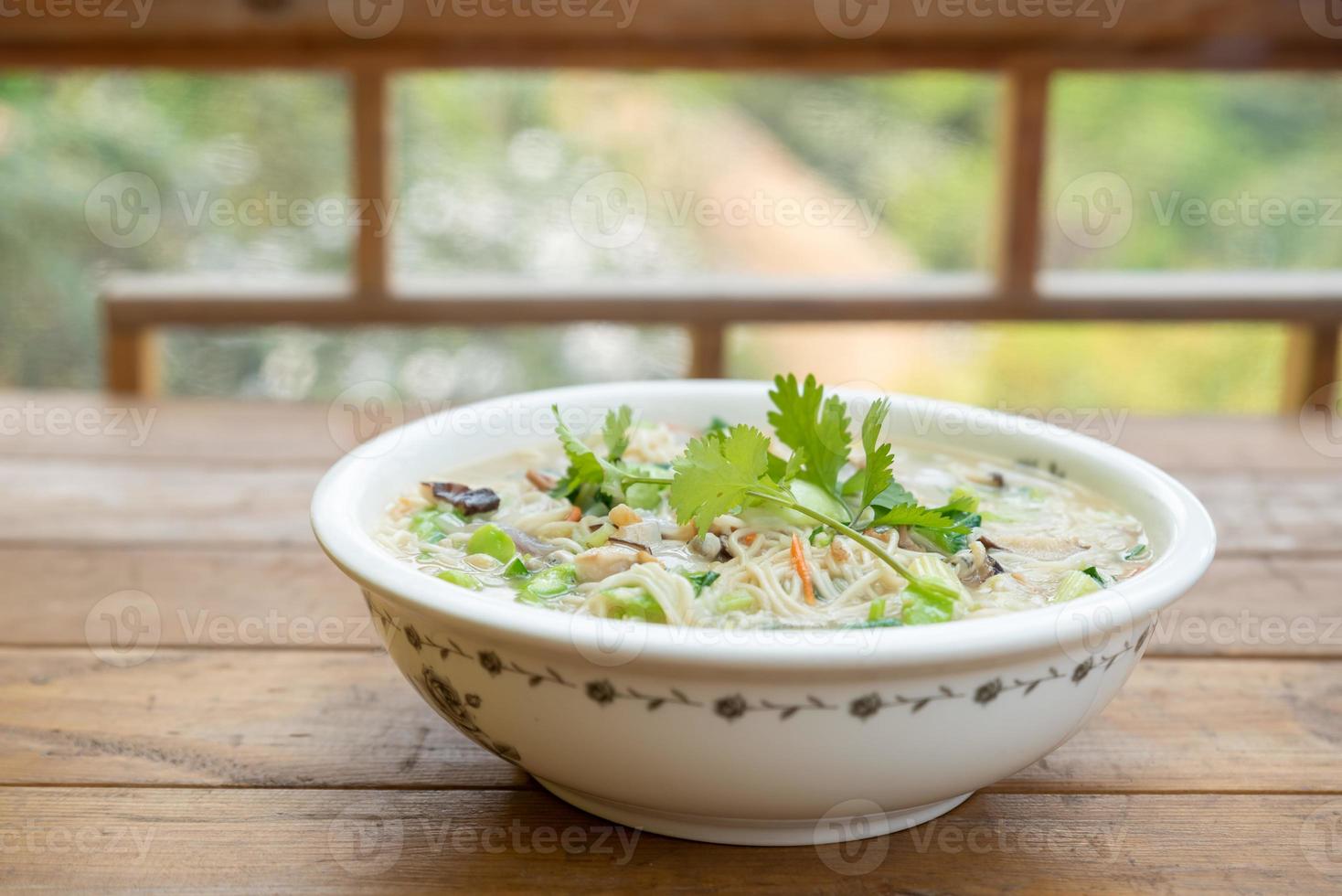 traditionelle leckere chinesische frittierte gerichte foto