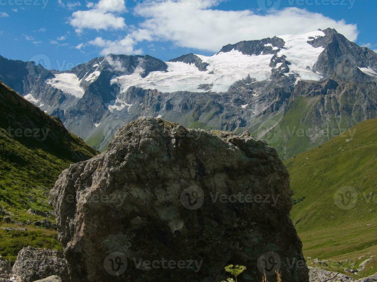 ein felsig Berg foto