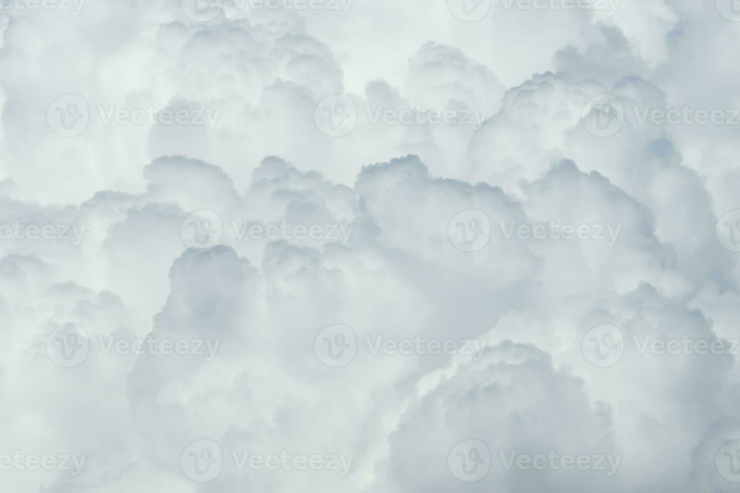 Weiß Wolke Hintergrund im das Himmel. foto