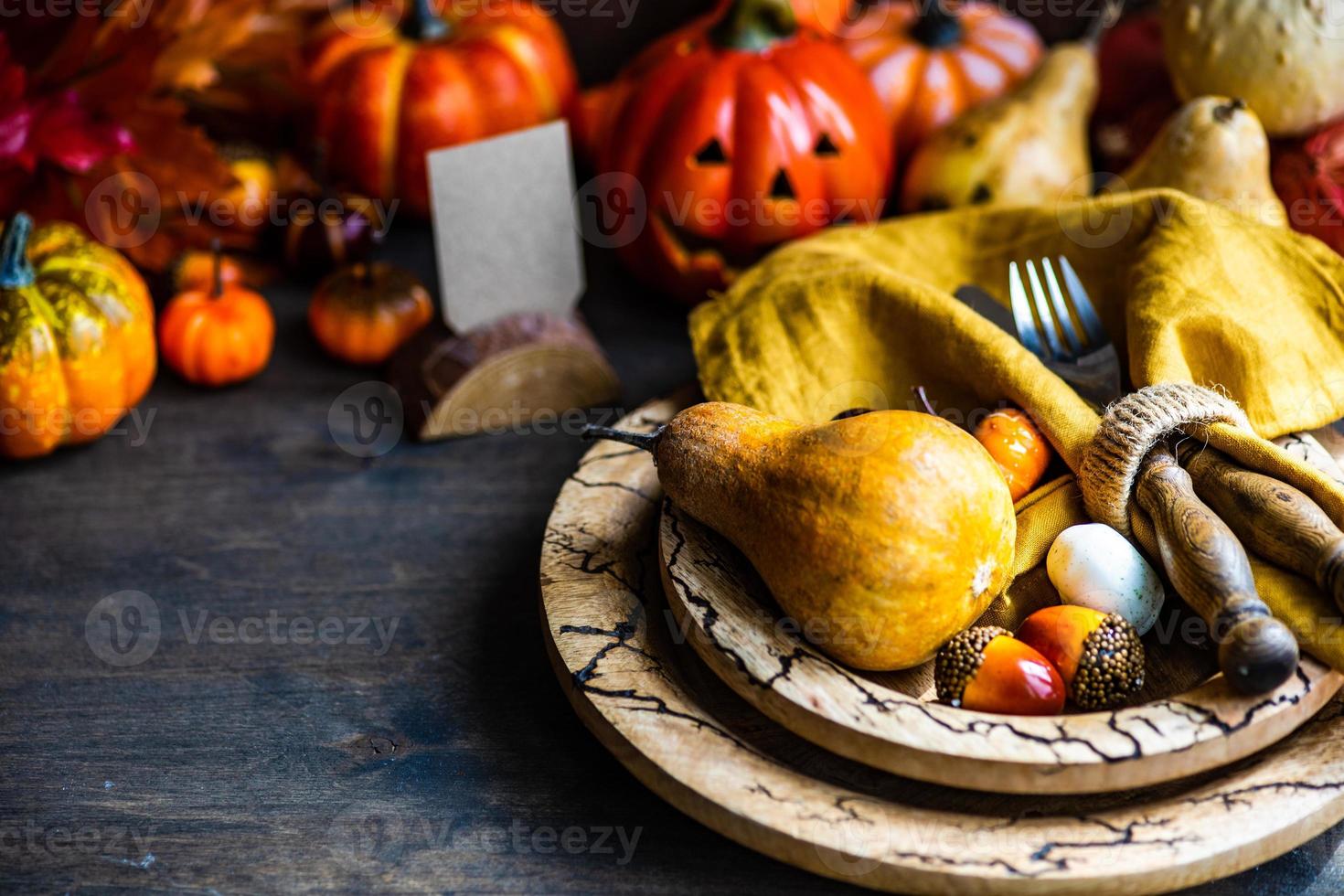 herbstliche Tischdekoration foto