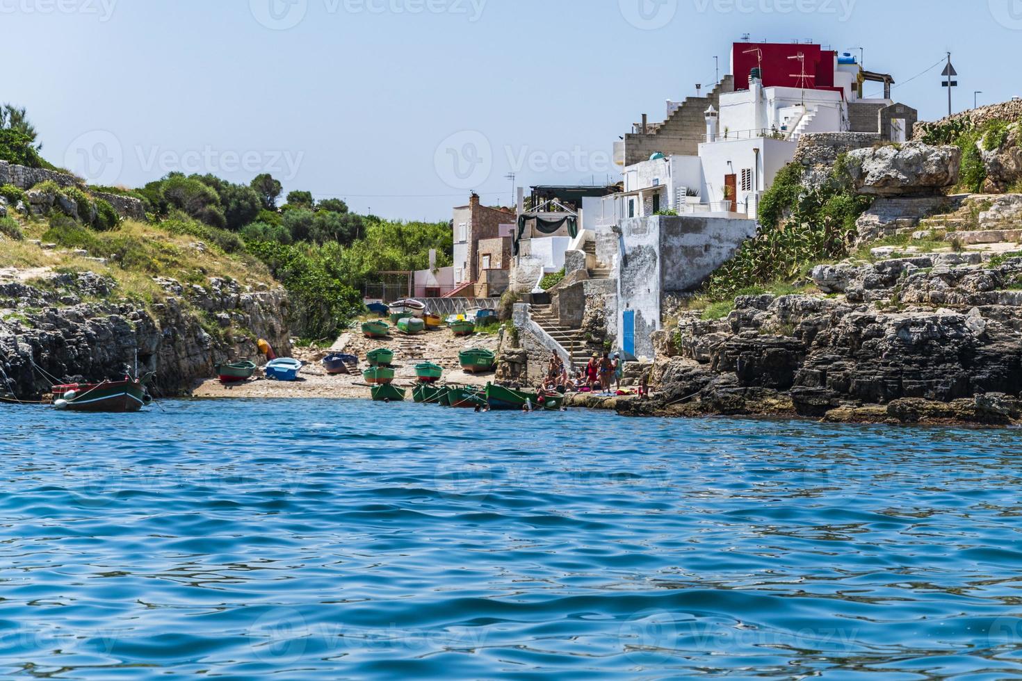 polignano eine Stute vom Meer aus gesehen foto