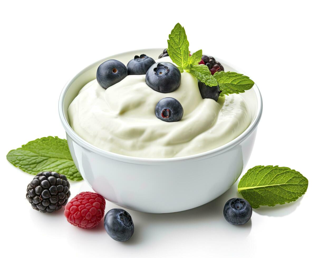 ai generiert Grün Schüssel von griechisch Joghurt und frisch Beeren isoliert auf Weiß Hintergrund. ai generiert foto