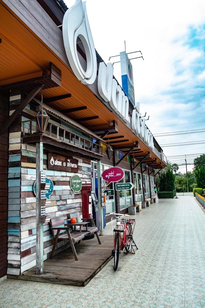 Chiang Khan, thailand 2018 - 7-eleven Vintage-Stil Convenience Store foto