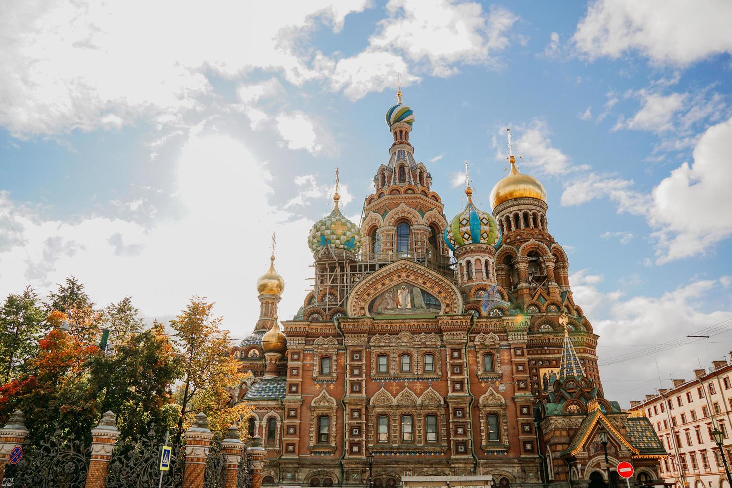 NS. petersburg, russland, 2021 - die kirche des erlösers auf vergossenem blut foto