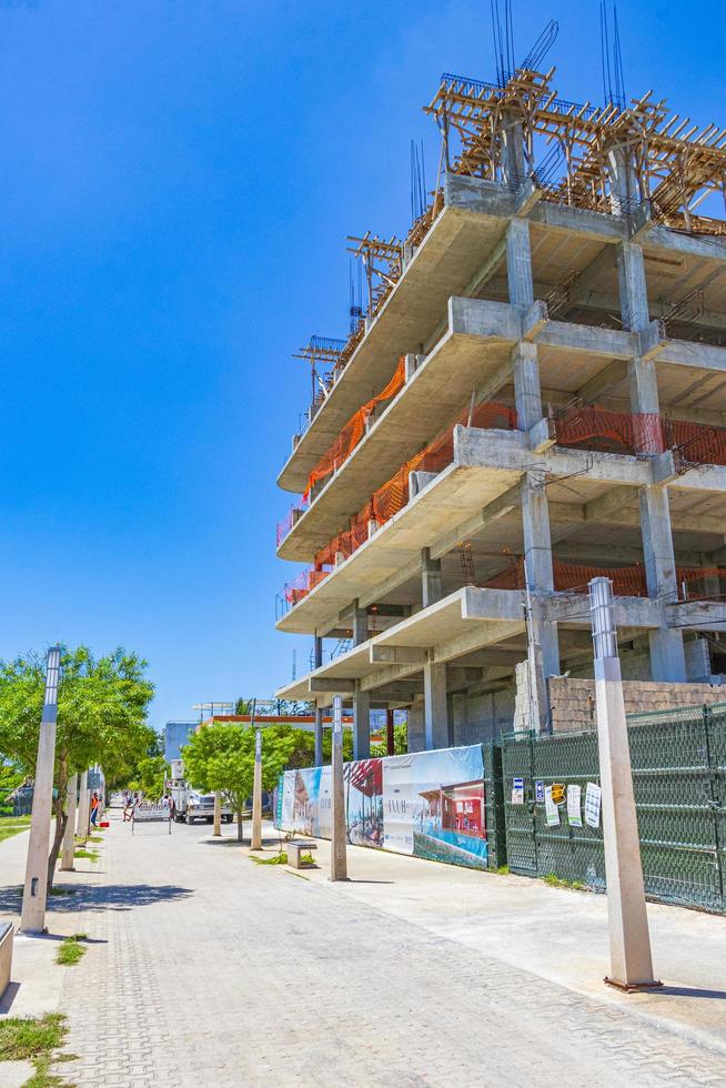 Baustelle des Hotelkomplexes in Playa del Carmen, Mexiko foto