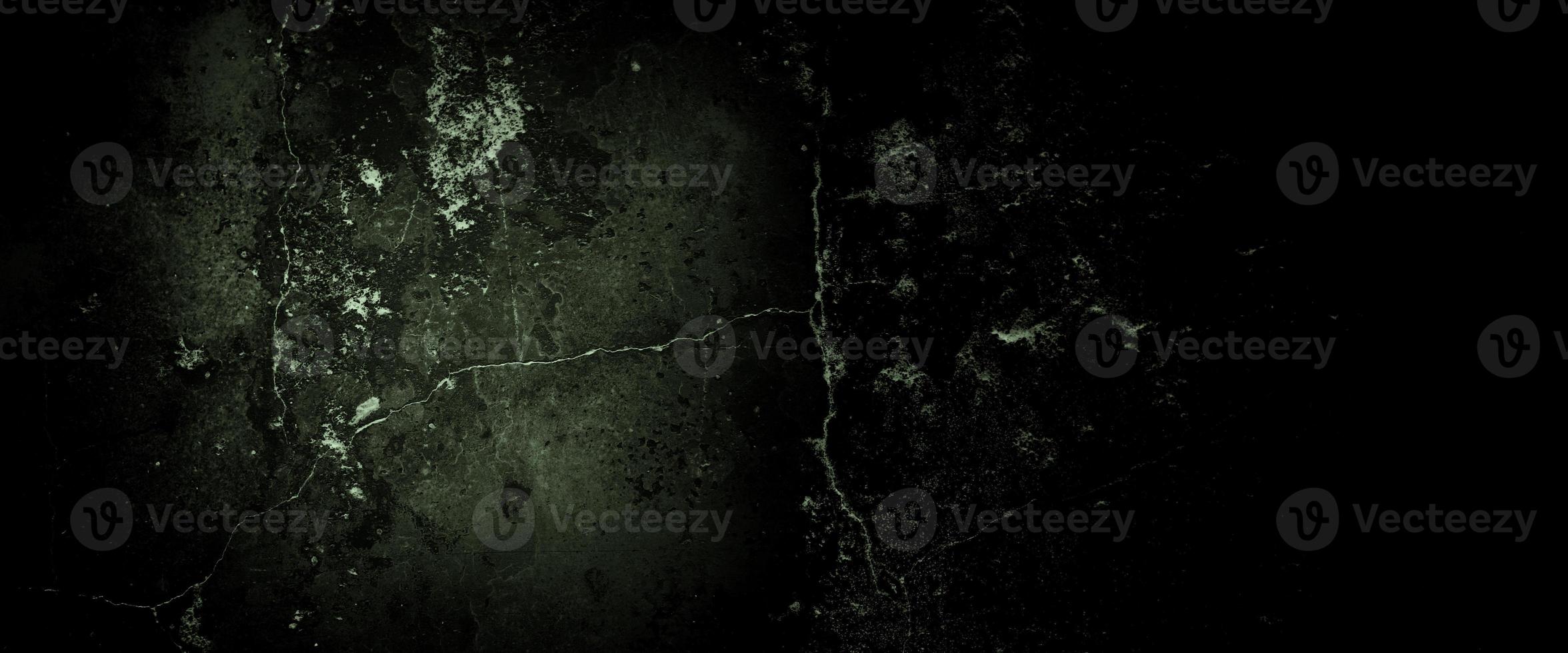 beängstigend dunkle Wände, leicht hellschwarze Betonzementtextur für den Hintergrund foto