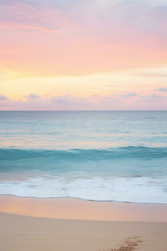 ai generiert Ruhe Strand mit sanft Wellen, Sanft Sand, und ein bunt Sonnenuntergang Über das Horizont foto