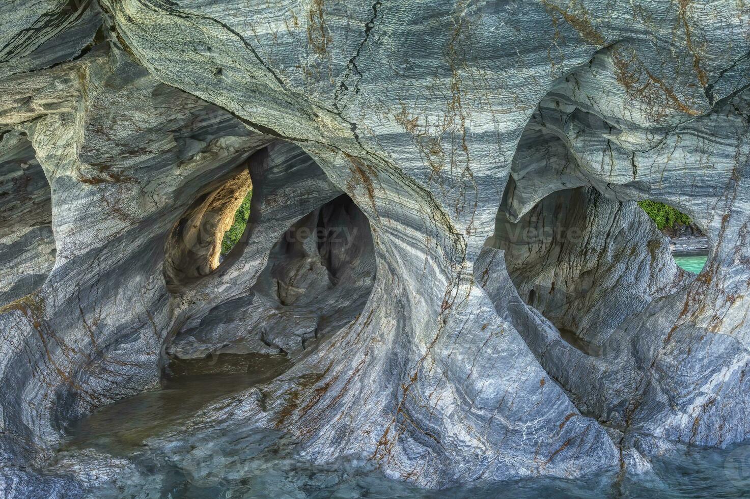Marmor Höhlen Zuflucht, seltsam Felsen Formationen verursacht durch Wasser Erosion, Allgemeines carrera See, puerto Rio ruhig, aysen Region, Patagonien, Chile foto