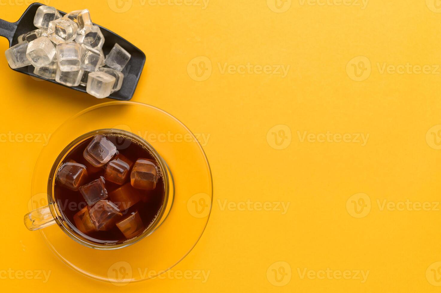 trinke gerne Kaffee, um die Energie zu steigern foto