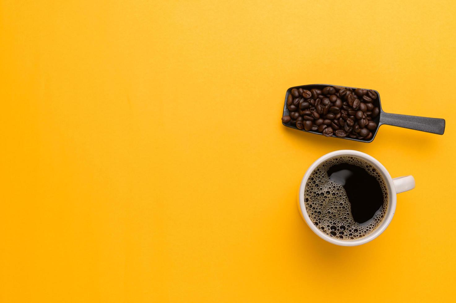 trinke gerne Kaffee, um die Energie zu steigern foto