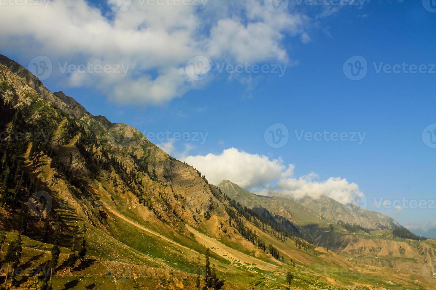 schöne Berglandschaft foto