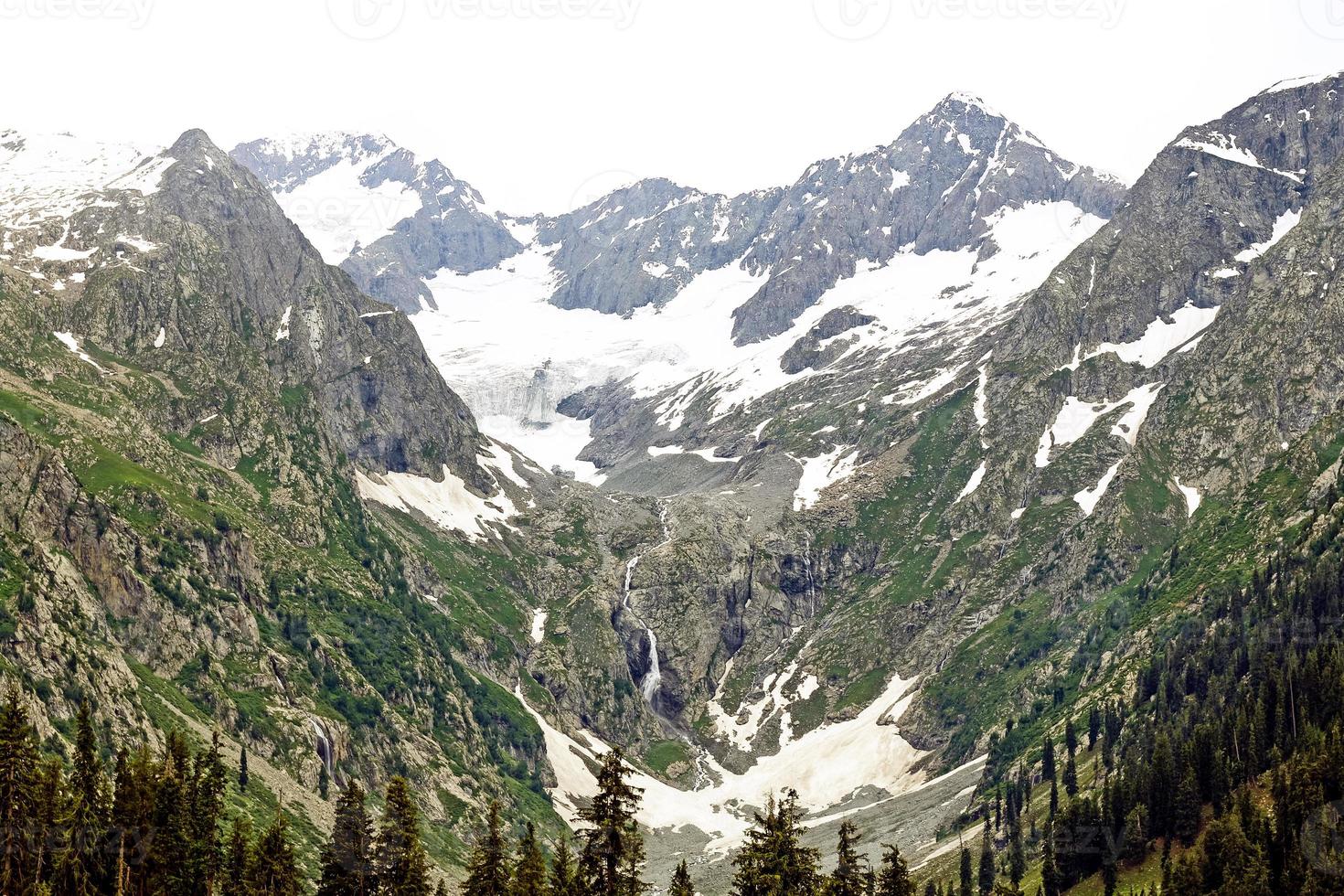 kumrat tal jazz banda schöne landschaft bergblick foto