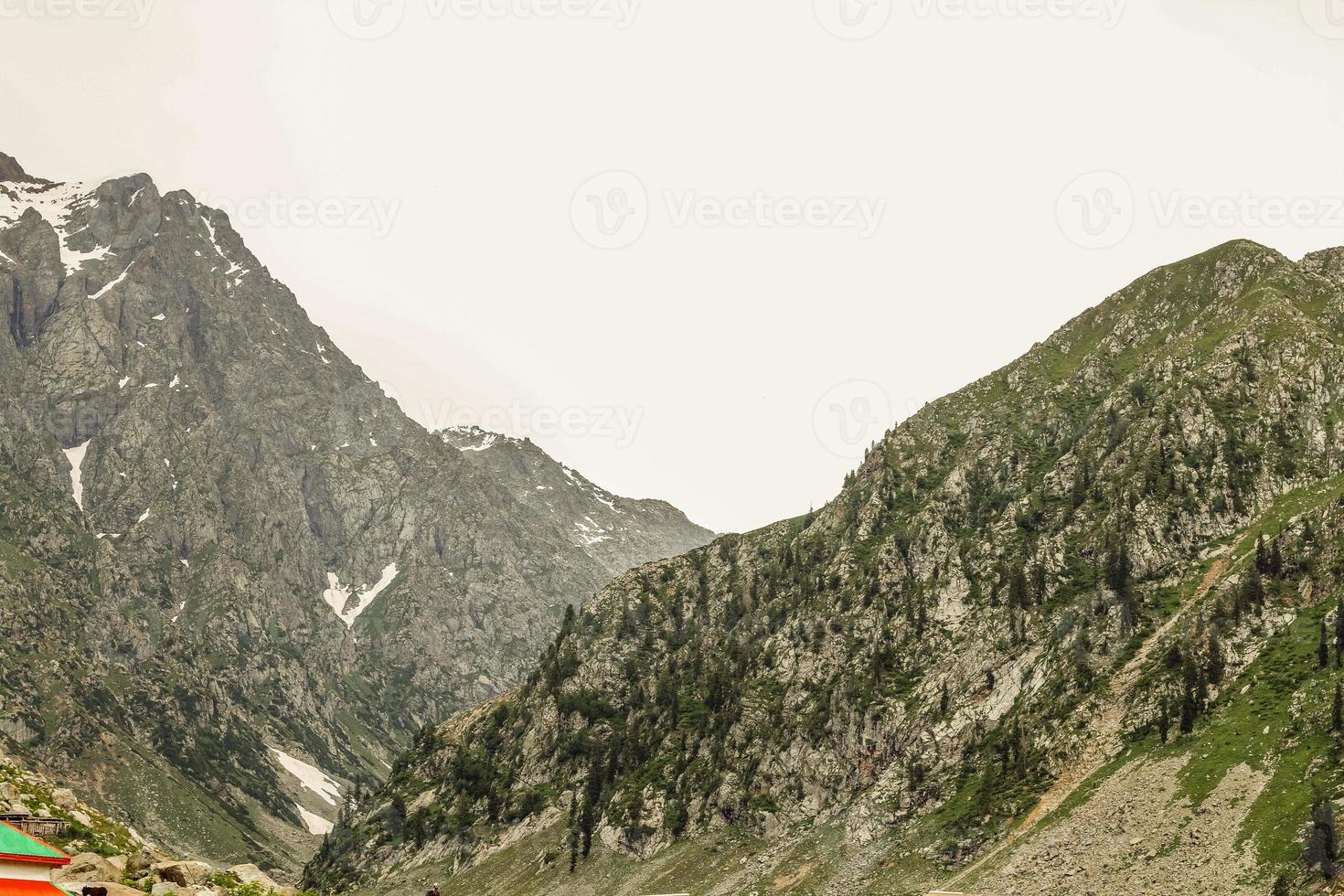 kumrat tal jazz banda schöne landschaft bergblick foto