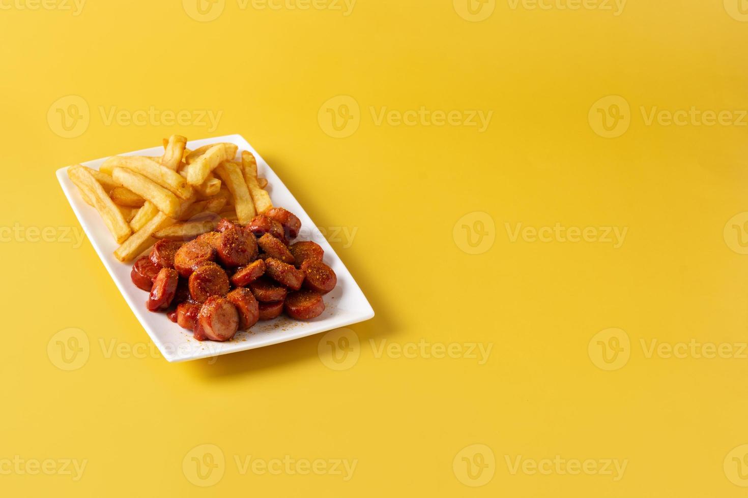 traditionelle deutsche Currywurst foto