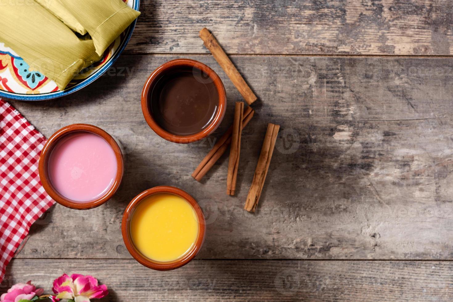 traditionelles mexikanisches Atole-Getränk foto