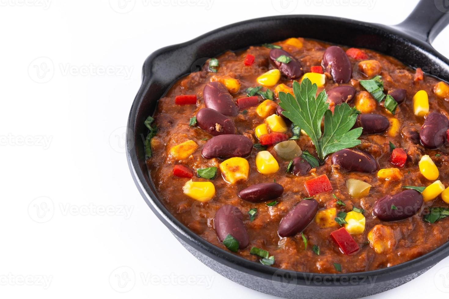 traditionelle mexikanische tex mex chili con carne in eisenpfanne foto