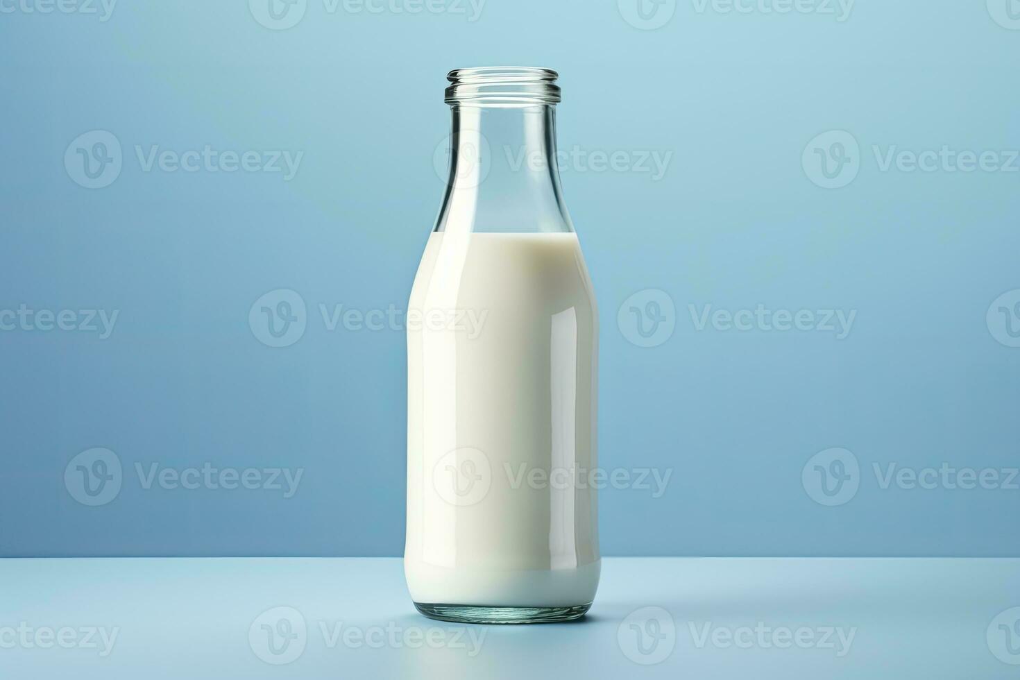 ai generiert ein Glas Flasche mit voll Milch auf Blau Hintergrund. ai generiert foto