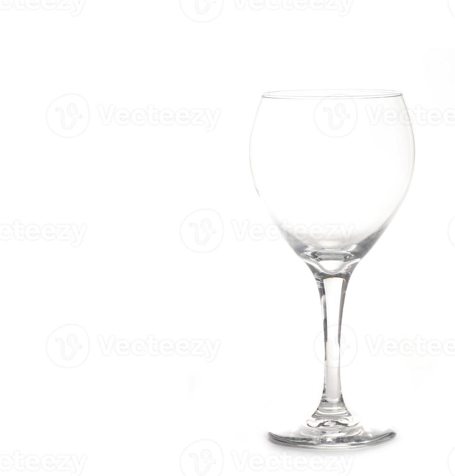 leeres klares Weinglas isoliert auf weiss mit foto