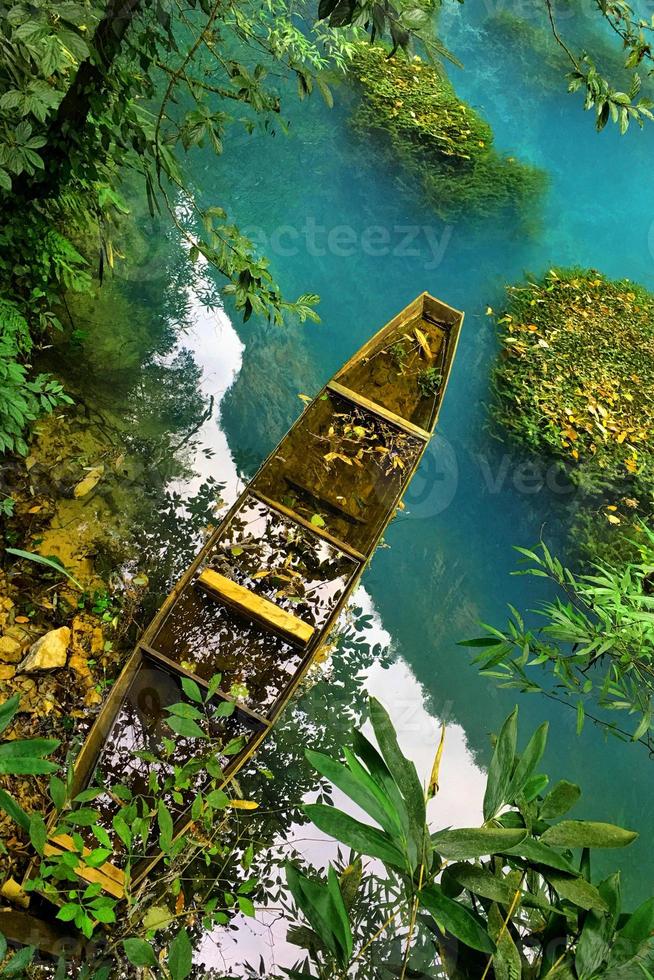 Blick von der Glasbrücke im Zhangjiajie Grand Canyon in Sanguansi China foto