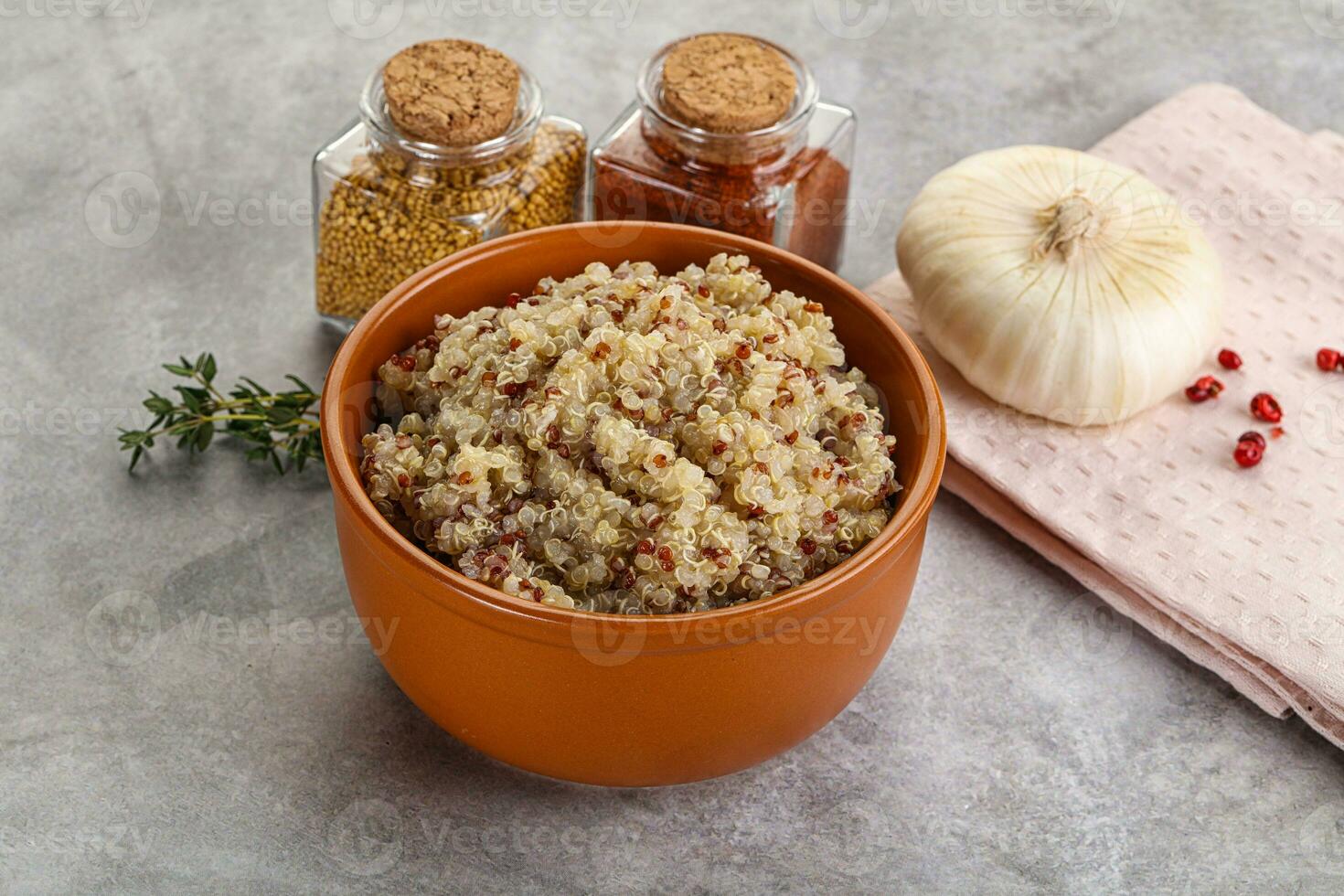 vegan Küche - - gekocht Andenhirse Müsli foto