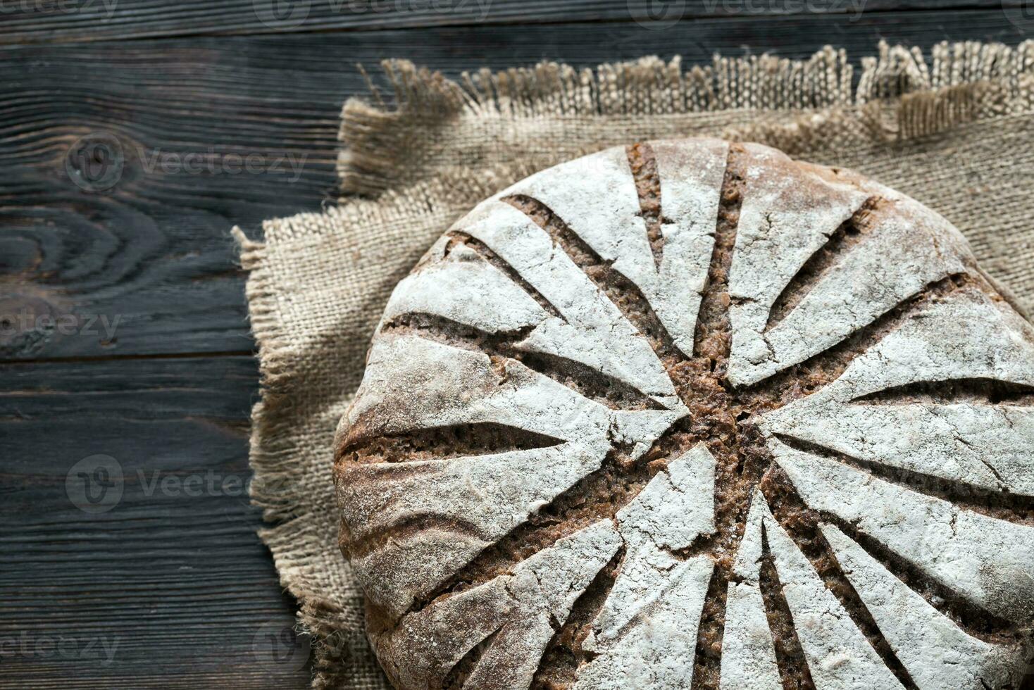 Roggen Brot mit Nüsse und Saat oben Aussicht foto