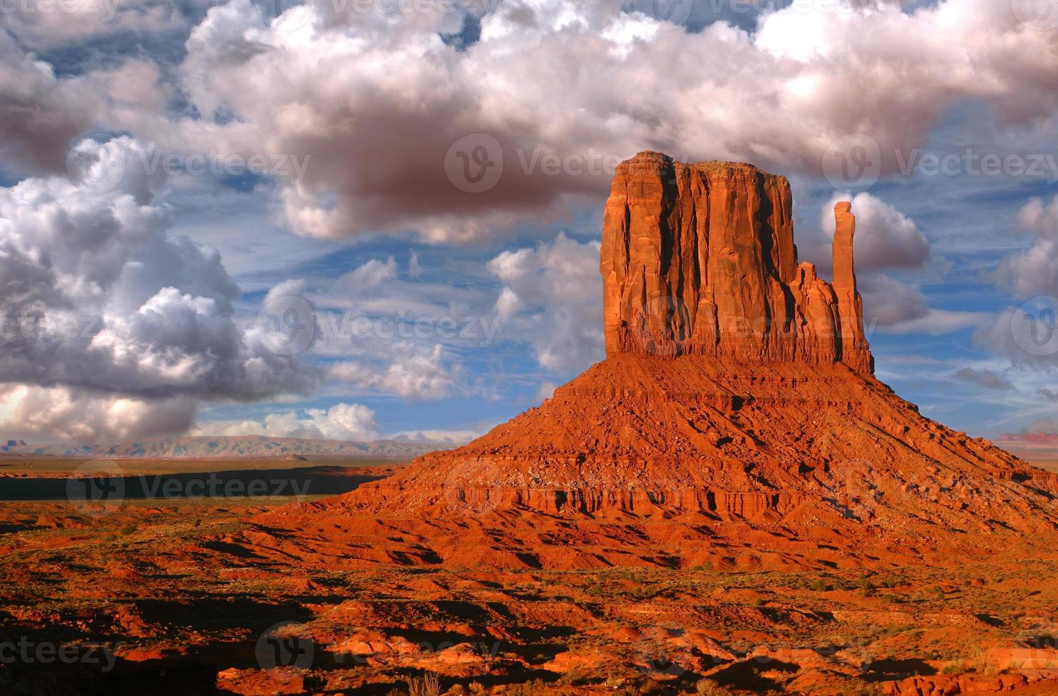 Monument Valley, Utah, bekannt als die Fäustlinge foto