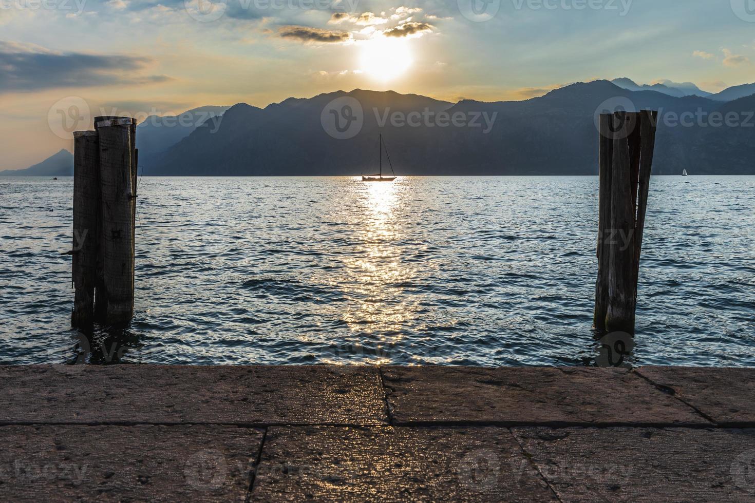 Sonnenuntergang am Gardasee. Malcesin. foto