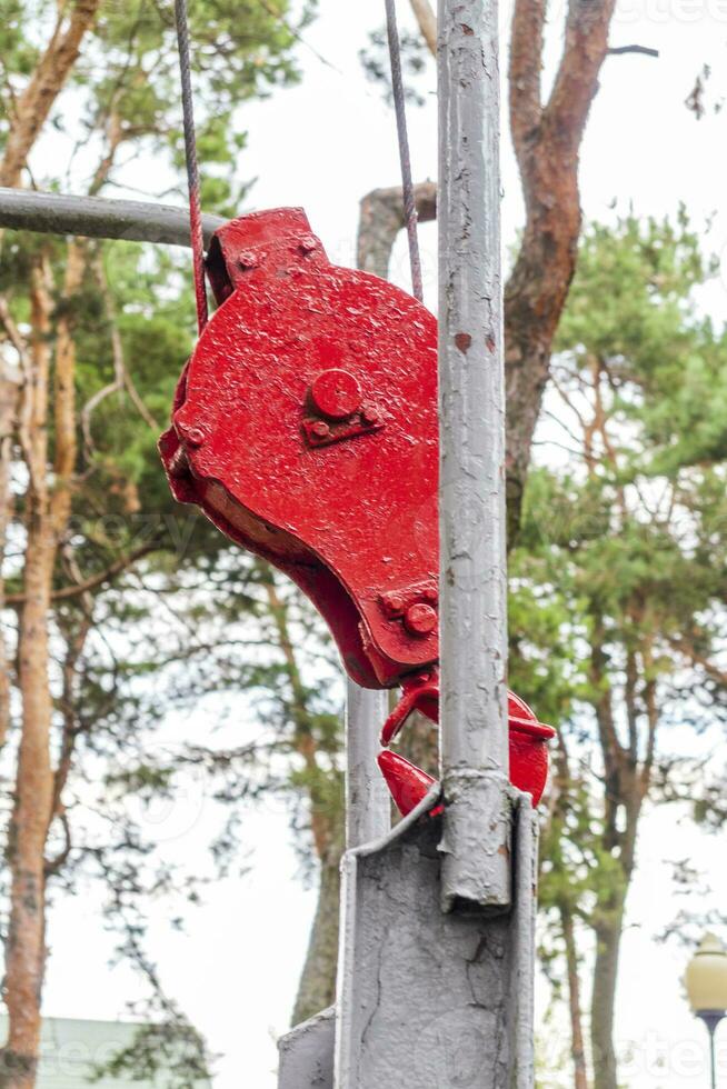 Schuss von das Jahrgang alt Konstruktion Zug. Transport foto