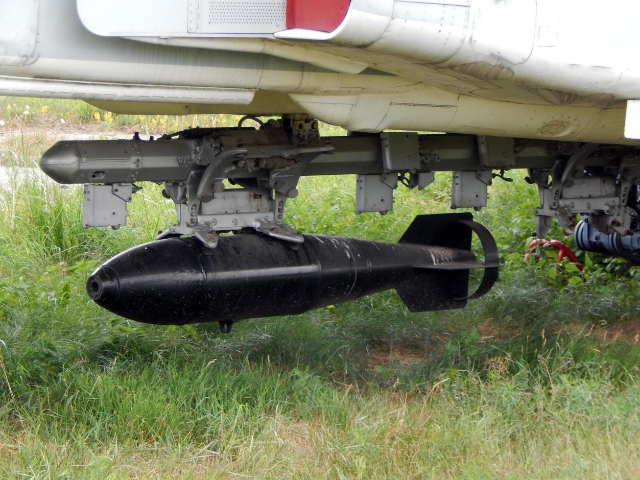 Bewaffnung von Flugzeugen und Hubschraubern Raketen, Bomben, Kanonen foto