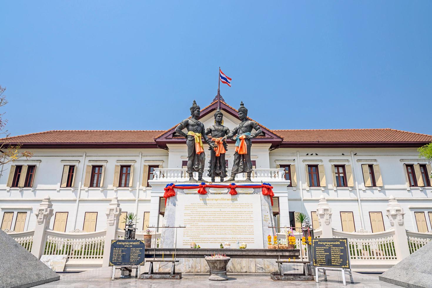 Drei Könige-Denkmal in Chiang Mai, thailand foto