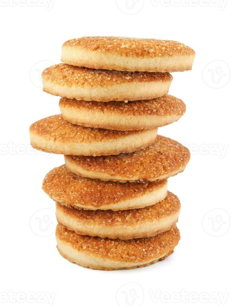 schön runden Kekse isoliert auf ein Weiß Hintergrund. Plätzchen Turm auf ein Weiß Hintergrund. foto