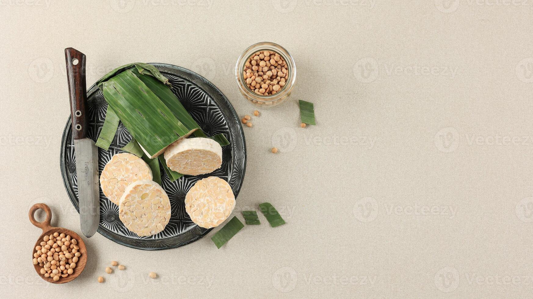 oben Aussicht geschnitten runden Tempeh foto