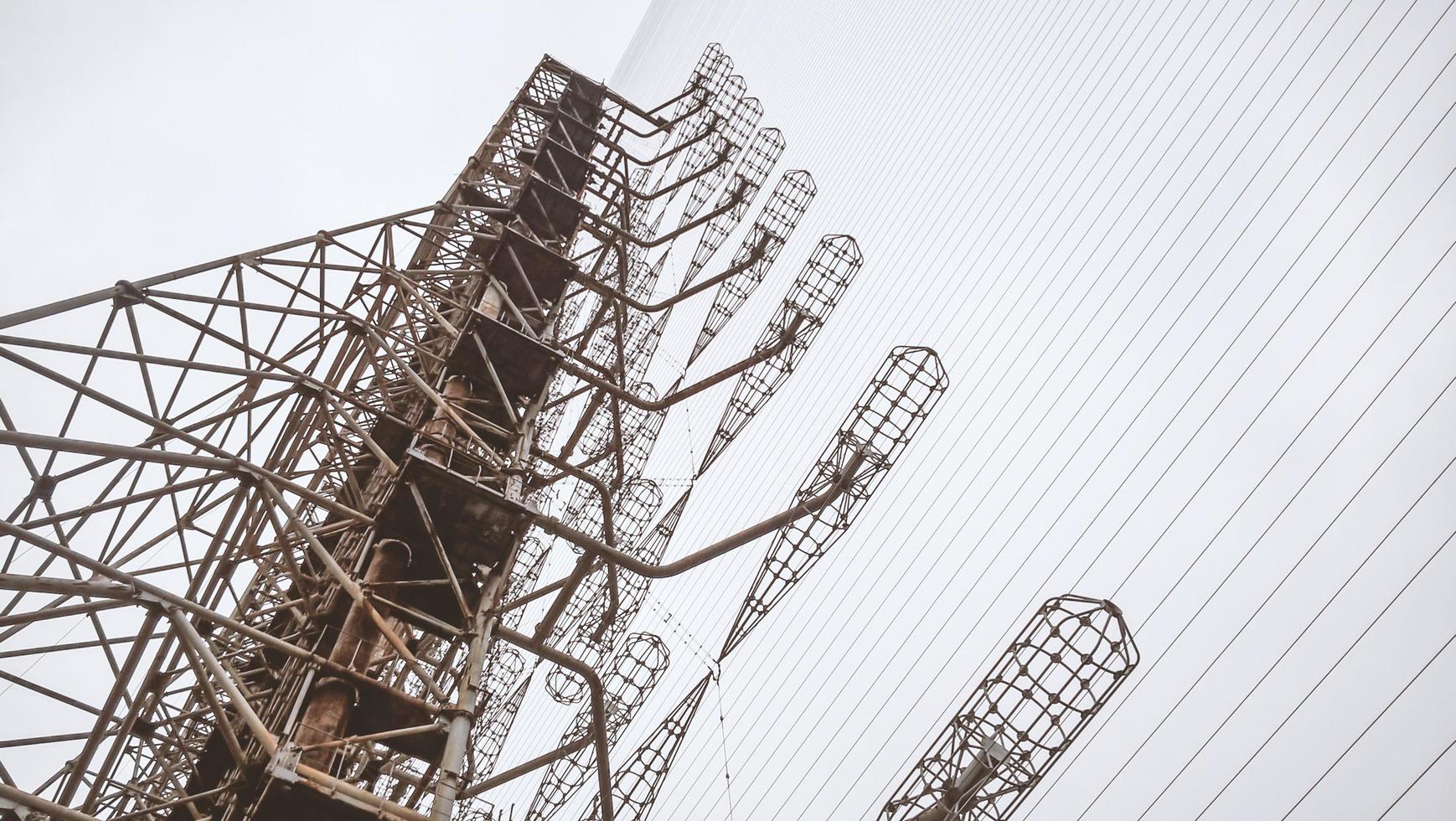 Prypjat, Ukraine, 2021 - verlassene Funkantenne in Tschernobyl foto