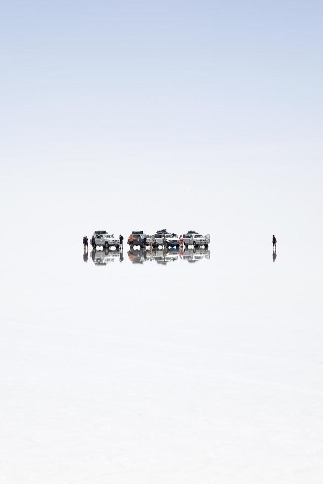 Salar de Uyuni, Bolivien, 13. Januar 2018 - Expedition im Salar de Uyuni in Bolivien. Es ist die größte Salzwüste der Welt. foto