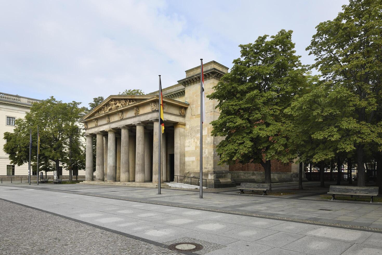 Berlin, Deutschland, 2021 - - zentral Denkmal zu das die Opfer von Krieg und Tyrannei, neue Wache, unter den Linde, Berlin, Deutschland foto