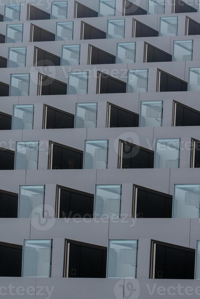 die Architektur Detail modern Glas Balkon Muster beim Asien. foto
