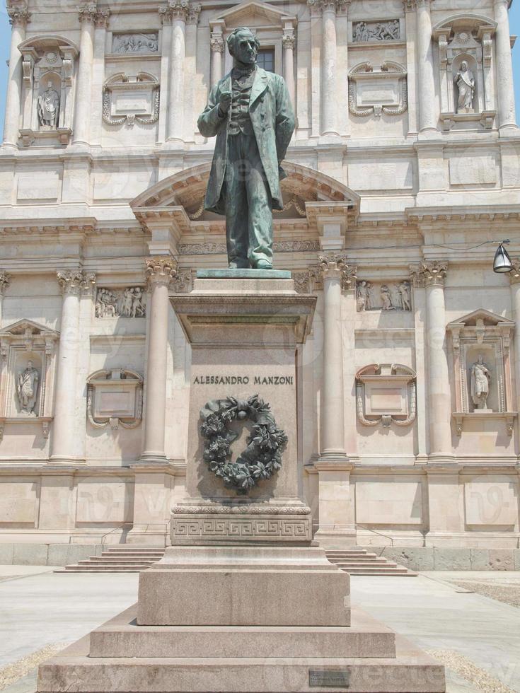 Manzoni-Statue, Mailand foto