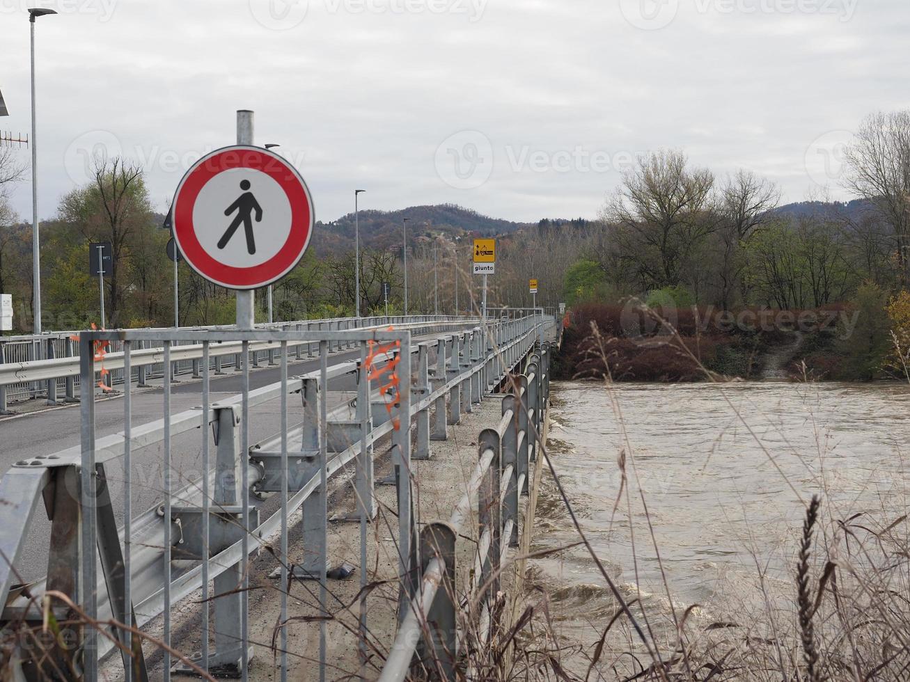 kein fußgängerzeichen foto