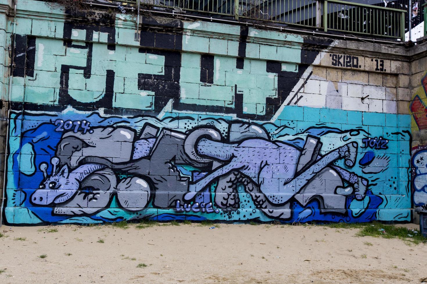 Wien, Österreich, 5. Februar 2014 - Blick auf Graffiti an der Wand in Wien. stadt wien mit projekt wienerwand vienna wall bietet jungen künstlern aus der graffiti-szene legale bereiche für ihre kunst. foto
