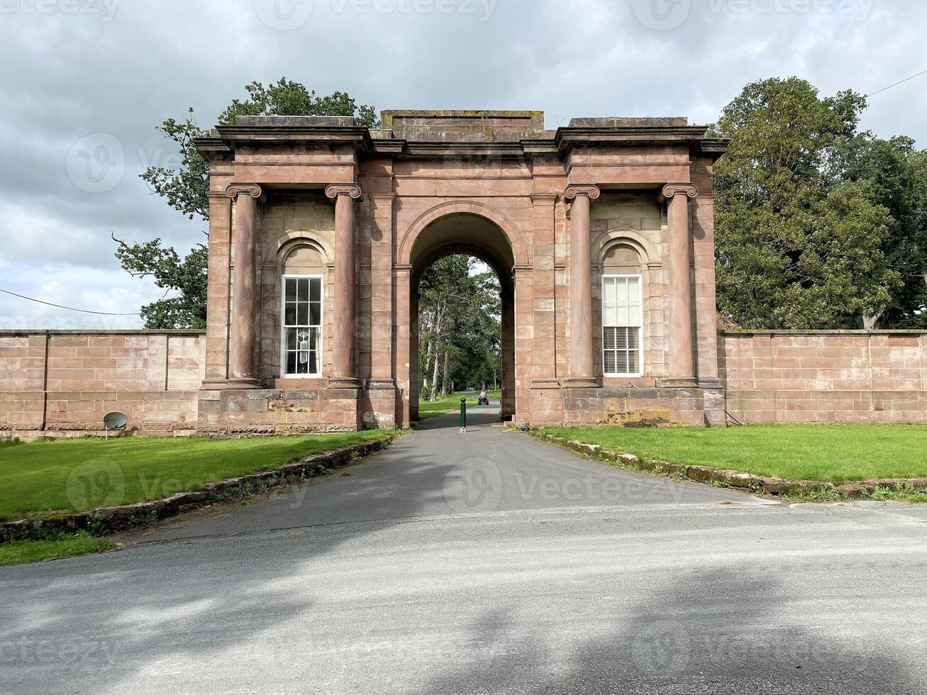 ein blick auf die landschaft von cheshire im carden park foto